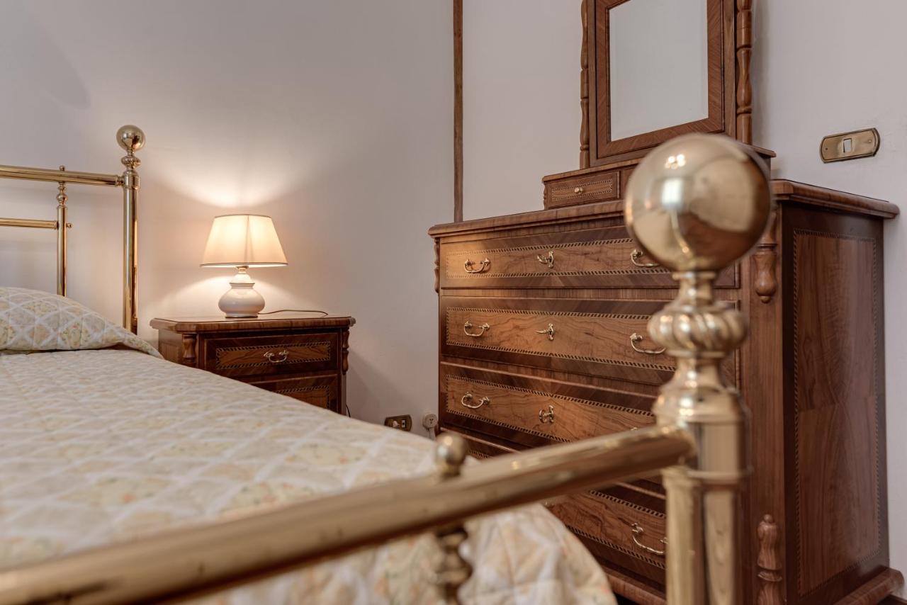 Gigli Di Firenze Villa Rufina Buitenkant foto